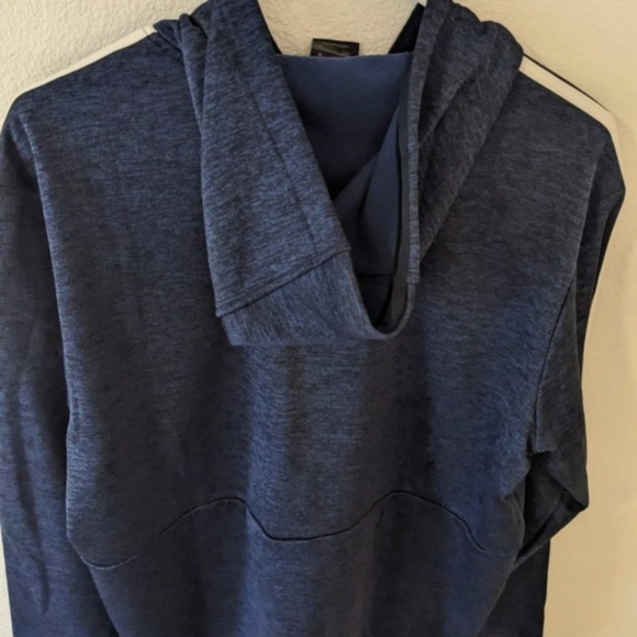 New with tags! Adidas Men's Tech Fleece Hoodie (Climawarm) - Picture 4 of 5